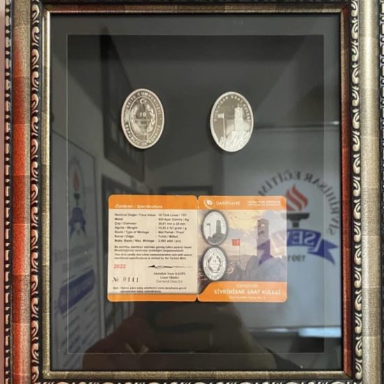 Sivrihisar Eğitim Vakfı olarak, Darphane tarafından bastırılan Sivrihisar Saat Kulesi hatıra parasını vakfımıza kazandırdık!